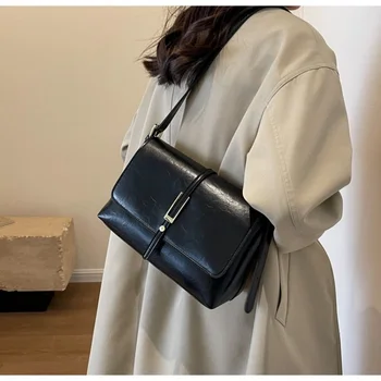 Малка чанта през рамото си на прост стил за жени, един-цветен чанта през рамо от изкуствена кожа с каишка Waider, нов дизайн