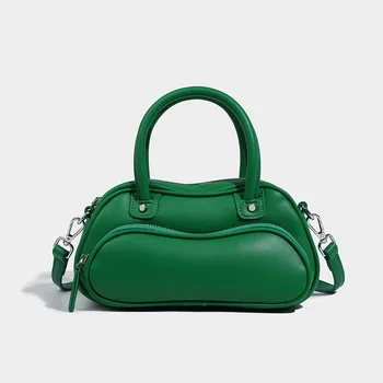Чанта за дамски дрехи от изкуствена кожа Уникална форма, луксозна чанта чист цвят карамел, новост 2023 г., универсална женска чанта с високо качество.