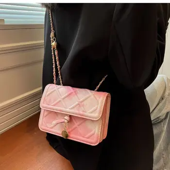 Чанта през рамо от изкуствена кожа, универсална ефектно чанта през рамо с релефни, мрамор модел, луксозна цветна чанта на верига